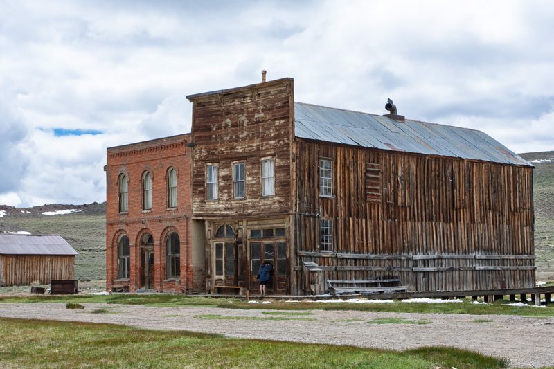 I.O.O.F. Hall and Dechambeau Hotel.